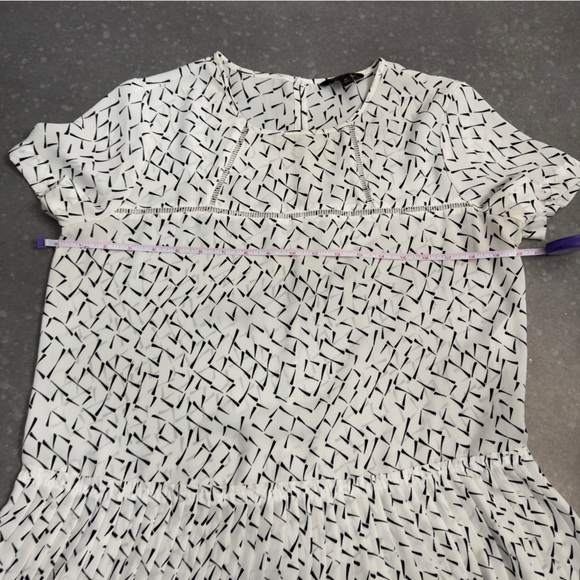 Banana Republic Women's Top - Picture 6 of 7